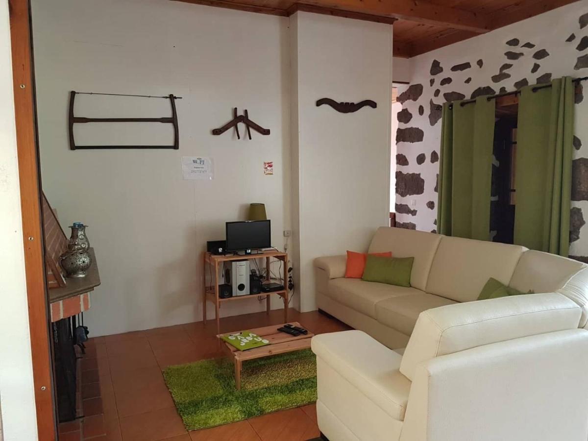 Apartment A Casa Do Jesus Al Lomba (Flores)